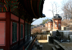 More Kyongbokgoong palace buildings looking west
